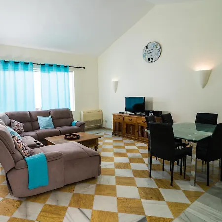 Lidia Villa