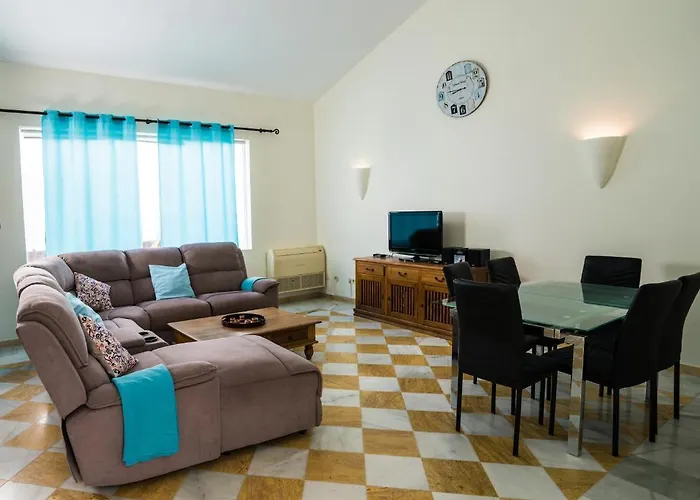 Lidia Villa